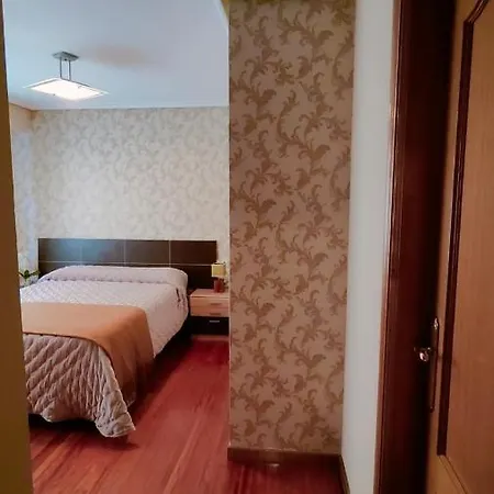 Apartament Leiras Pulpeiro Con Garaje Ourense Zewnętrze zdjęcie